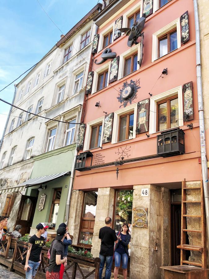 Apartments Near Rynok Square On Staroyevreyska And Fedorova Streets Lviv Bagian luar foto